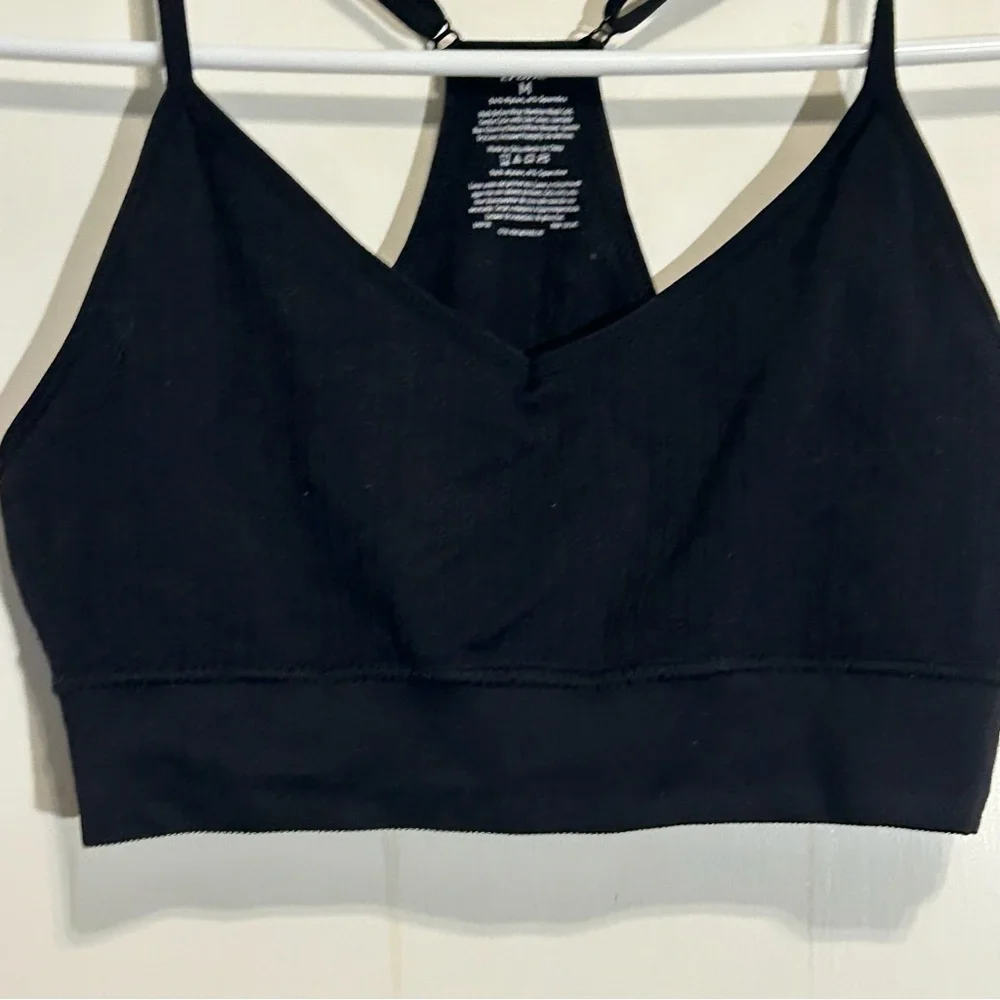 Crane women’s black racer back sports bra size medium with adjustable straps